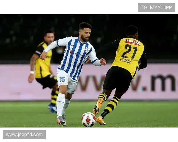 克卢日与特拉维夫的激烈对决揭示足球战术的博弈与激情