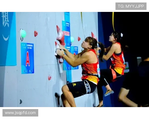 重庆极限运动队在攀岩联赛中的出色表现与状态分析