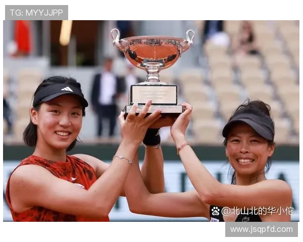 重庆网球队逆袭之路冠军赛特别报道展现拼搏精神与团队力量